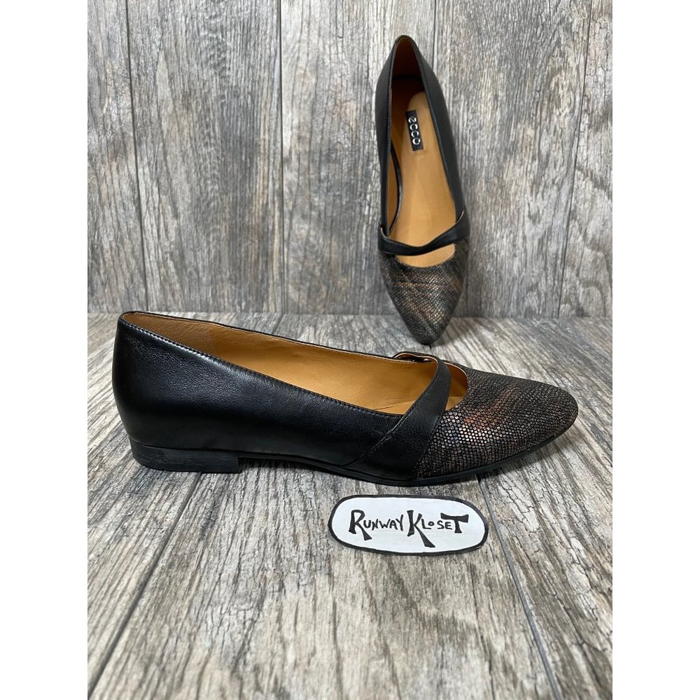 ECCO AKITA Woman’s Slip On Flats Shoes size 39 EUR / US 8-8.5